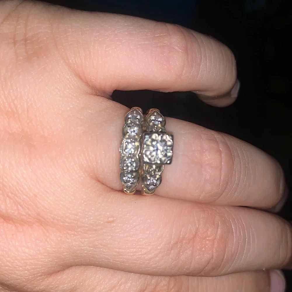 14kt gold Diamond ring size 7 - Picture 1 of 9